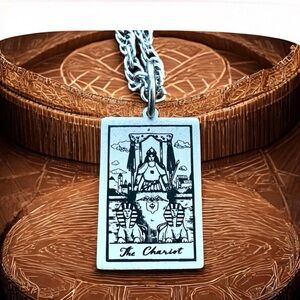 🆕The Chariot Three Ring Tarot Card Pendant Necklace Stainless Steel